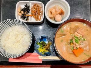 めしと酒 みなと食堂 麹町店
