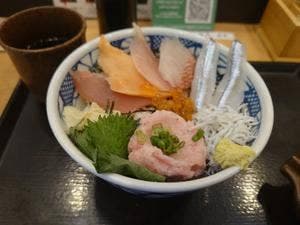 まぐろ市場東池袋1丁目店