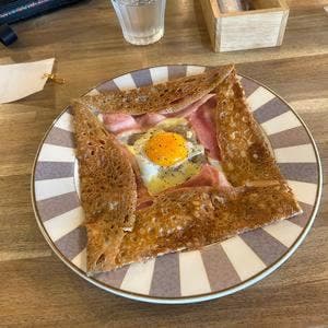 MONO MONO CAFE