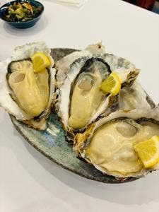 日本酒と牡蠣 モロツヨシ 野毛別館