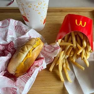 マクドナルド イオン市川妙典店