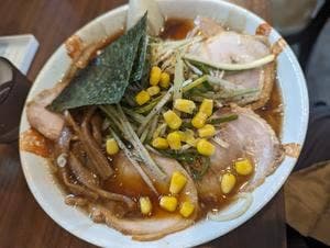 らーめん ぎょうざ 治ーはるー らいおん 百草店