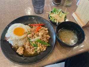 タイ料理 ジャンピー