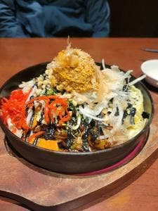 格安ビールと鉄鍋餃子 ３・６・５酒場 湘南台店