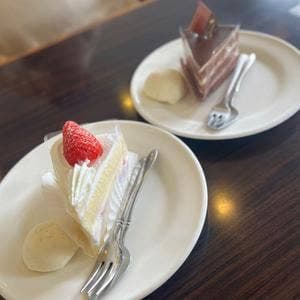 FLOUR 狭山池店