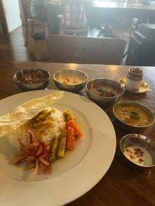 シャンディニバスカフェ