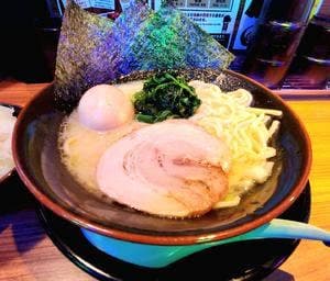 壱角家 新宿東南口店