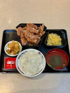 犟骨头