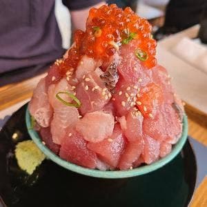 熱海渚町・おさかな丼屋・ビストロ