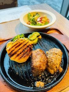 いしがまやハンバーグ MARK IS みなとみらい