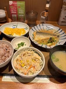 やよい軒 神田北口店