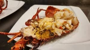 鉄板焼ステーキ＆海鮮 ぶりっく