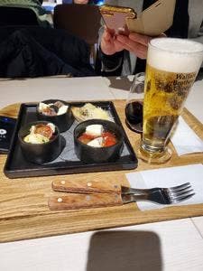 wallace brothers cheese bar