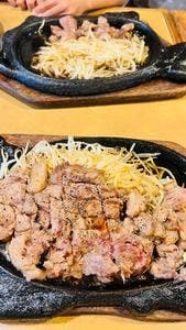 ステーキサロン・カウボーイズ