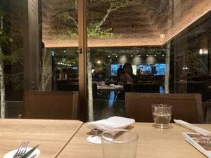 Dining & Bar LAVAROCK