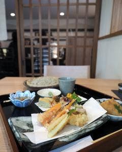 石挽き手打ち蕎麦 地酒 木曽路