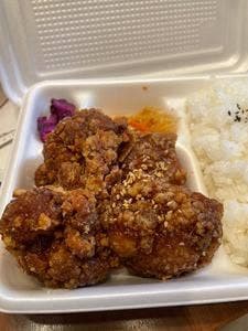 から揚げ専門からまる 松飛台店