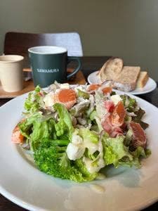 ベーカリー&カフェ 沢村 広尾プラザ