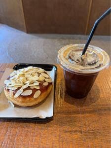 HOWDY DONUTS