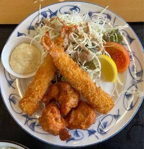 レストランはっぴぃ