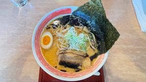 ラーメンやつや