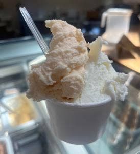 西山牧場 アイスクリーム工房 BOSS&MOM