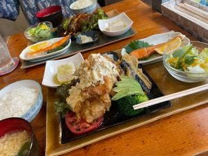 ハチミツボタン
