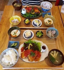 kitchen cafe & bar まこみ