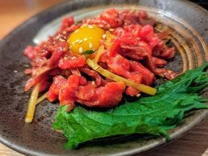 動物園通り もつ肉店