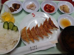 夷川餃子なかじま 団栗店