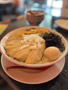 新潟発祥ラーメン なおじ 沖縄一号店