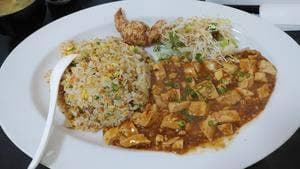 グ〜たくさん炒飯店