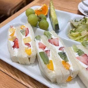 果実園リーベル ハレザ池袋店