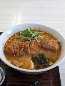 ハイセイコー食堂