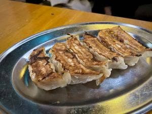 肉汁餃子製作所 餃子のかっちゃん 梅田茶屋町店