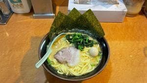 横浜家系ラーメン 西荻家