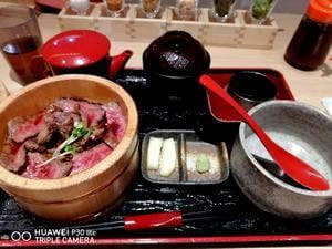 黒毛和牛 博多牛まぶし 武蔵