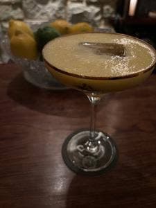 Bar CUE'S 茶屋町店