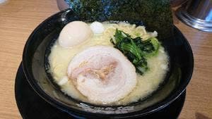 横浜家系ラーメン 町田商店 行徳店