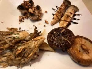 がぶ飲みワインと鉄板焼 KUROGANE