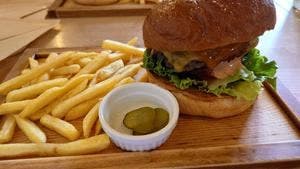 Back Country Burgers 甲州夢小路店