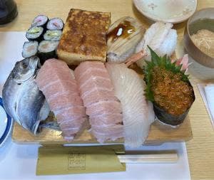 茂八寿司