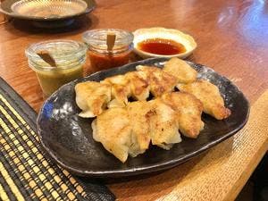 餃子居酒屋 紫おん