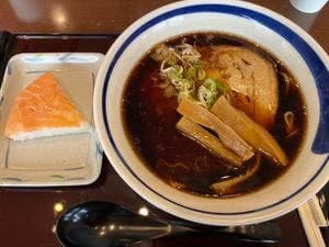 有磯海SA上り フードコート