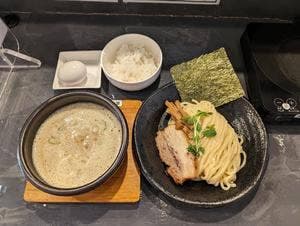 麺屋 赤橙 一社店