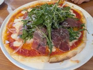 トラットリア・アンジャーネ