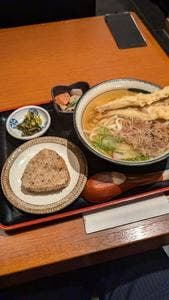 博多うどん 卯らら 大手町店