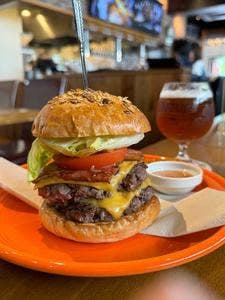 スライダーハウス 24Tap リパブリュー三島店