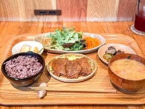薬膳&米粉カフェ やまのひつじ