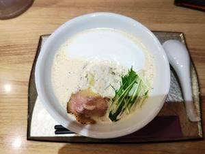 ふく流らーめん 轍 三宮店